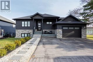 House for Sale, 30 Lakeshore Road, Wasaga Beach, ON