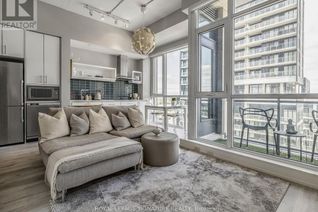 Condo for Sale, 75 The Donway W #805, Toronto (Banbury-Don Mills), ON