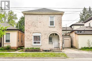 Detached House for Sale, 165 Nelson Street, Brantford, ON