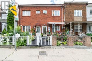 Freehold Townhouse for Sale, 13 Rolyat Street, Toronto (Trinity-Bellwoods), ON