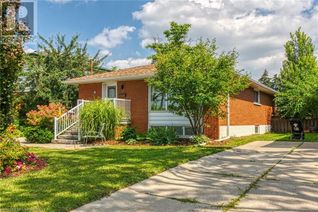 Bungalow for Sale, 5 Burrwood Drive, Hamilton, ON