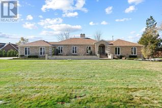 Ranch-Style House for Sale, 5735 Huron Church Line Road, LaSalle, ON