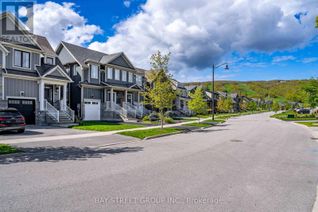 Freehold Townhouse for Sale, 142 Yellow Birch Crescent, Blue Mountains (Blue Mountain Resort Area), ON