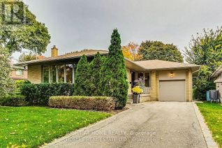 Bungalow for Rent, 22 Howard Drive #Main Fl, Toronto (Bayview Village), ON