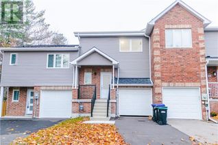 Freehold Townhouse for Sale, 29 Parkside Crescent, Angus, ON