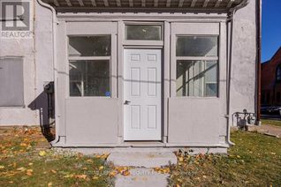 Semi-Detached House for Rent, 164 Main Street N #Upper, Brampton (Downtown Brampton), ON