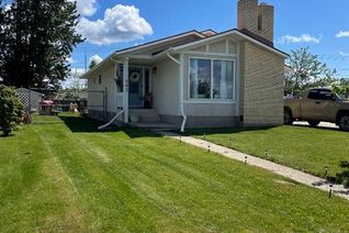 Bungalow for Sale, 407 5 Street N, Fox Creek, AB