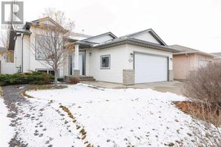 Detached House for Sale, 279 Addington Drive, Red Deer, AB