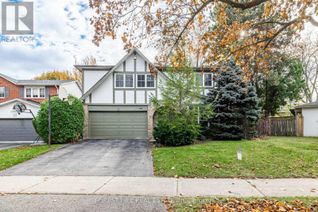 House for Sale, 11 Abbeywood Trail, Toronto (Banbury-Don Mills), ON