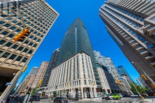 Condo Apartment for Sale, 955 Bay Street #1906, Toronto (Bay Street Corridor), ON