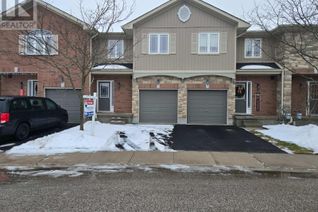 Townhouse for Sale, 204 Alva Street S #7, Barrie (Ardagh), ON