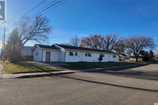 Bungalow for Sale, A & B 892 111th Street, North Battleford, SK