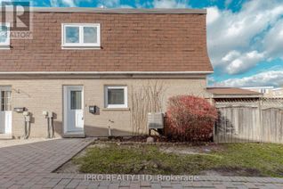 Townhouse for Sale, 17 Town House Crescent, Brampton (Brampton East), ON