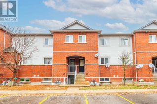 Townhouse for Sale, 239 Ferndale Drive S, Barrie (Ardagh), ON