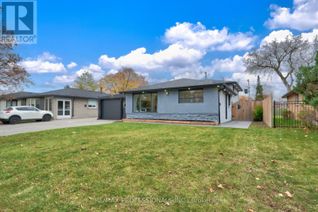 Backsplit for Sale, 32 Farley Crescent, Toronto (Willowridge-Martingrove-Richview), ON