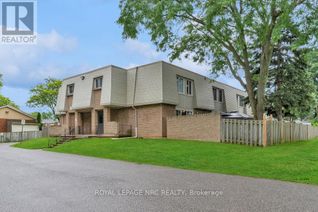 Condo Townhouse for Sale, 17 Old Pine Trail #182, St. Catharines (444 - Carlton/Bunting), ON