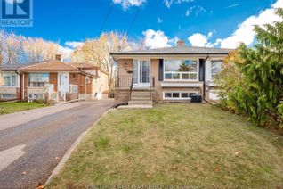 Backsplit for Sale, 33 Syracuse Crescent, Toronto (West Hill), ON