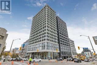 Condo Apartment for Sale, 2020 Bathurst Street #PH 16, Toronto (Humewood-Cedarvale), ON