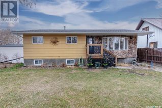 Bungalow for Sale, 154 Coteau Street W, Moose Jaw, SK