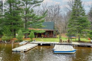 Log Home/Cabin for Sale, 30 Mcvittie Island, Bracebridge (Monck (Bracebridge)), ON