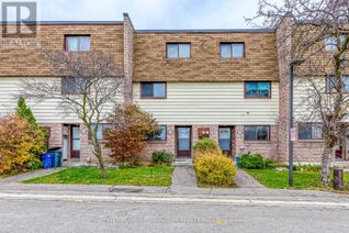 Condo Townhouse for Sale, 180 Mississauga Valley Boulevard #105, Mississauga (Mississauga Valleys), ON