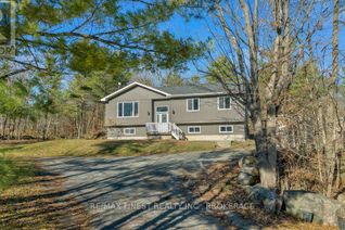 Detached House for Sale, 4947 Ramparts Road, South Frontenac (Frontenac South), ON