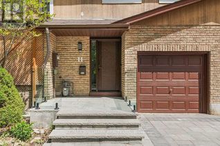 Freehold Townhouse for Sale, 11 Michael Drive, Richmond Hill (North Richvale), ON