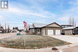 Bungalow for Sale, 36 Burris Pointe, Lacombe, AB