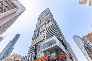 Condo Apartment for Sale, 7 Grenville Street W #3702, Toronto (Bay Street Corridor), ON