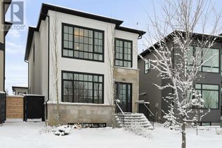 Detached House for Sale, 82 Valour Circle Sw, Calgary, AB