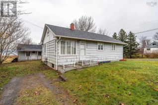 Bungalow for Sale, 3353 Highway 1, Belliveaus Cove, NS