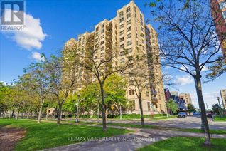 Condo Apartment for Sale, 4 Elsinore Path S #1112, Toronto (New Toronto), ON