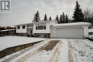 House for Sale, 103 Street #11513, Peace River, AB