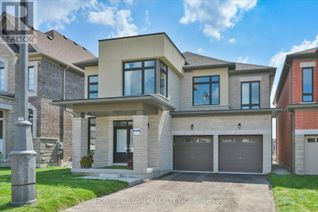 Detached House for Sale, 115 Halldorson Avenue, Aurora, ON