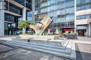 Condo Apartment for Sale, 30 Wellington Street E #1204, Toronto (Church-Yonge Corridor), ON