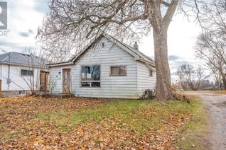 Detached House for Sale, 202 Charing Cross Street, Brantford, ON