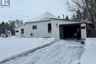 Detached House for Sale, 802 Athabaska Avenue, Grenfell, SK