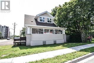 Detached House for Rent, 272 Dundas Street E, Waterdown, ON