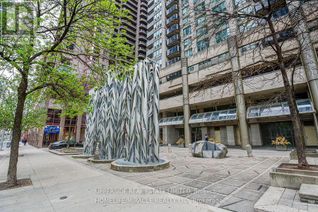 Condo Apartment for Sale, 750 Bay Street #2705, Toronto (Bay Street Corridor), ON