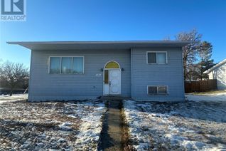 Property for Sale, 2160 Proton Avenue, Gull Lake, SK