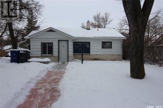 Bungalow for Sale, 385 4th Street E, Shaunavon, SK