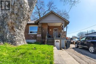 Bungalow for Sale, 5 Elward Boulevard, Toronto (Oakridge), ON