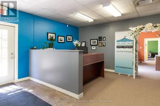 Non-Franchise Business for Sale, 11 Gray Road, Bracebridge (Macaulay), ON