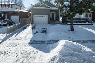 Bungalow for Sale, 38 Rodney Street, Collingwood, ON