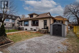 Detached House for Sale, 752 Beach Boulevard, Hamilton, ON