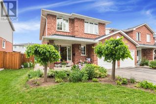 Semi-Detached House for Sale, 16 Chelsea Crescent, Hamilton (Stoney Creek), ON