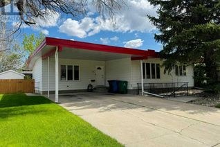 Bungalow for Sale, 13 Dalhousie Road W, Lethbridge, AB