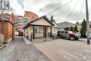 Bungalow for Rent, 2111 Lawrence Avenue W #Upper, Toronto (Weston), ON