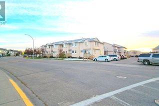 Condo Townhouse for Sale, 204 Strathaven Drive #5, Strathmore, AB