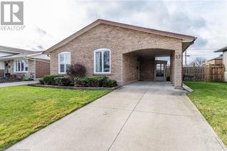 Detached House for Sale, 27 Trelawn Parkway, Welland, ON